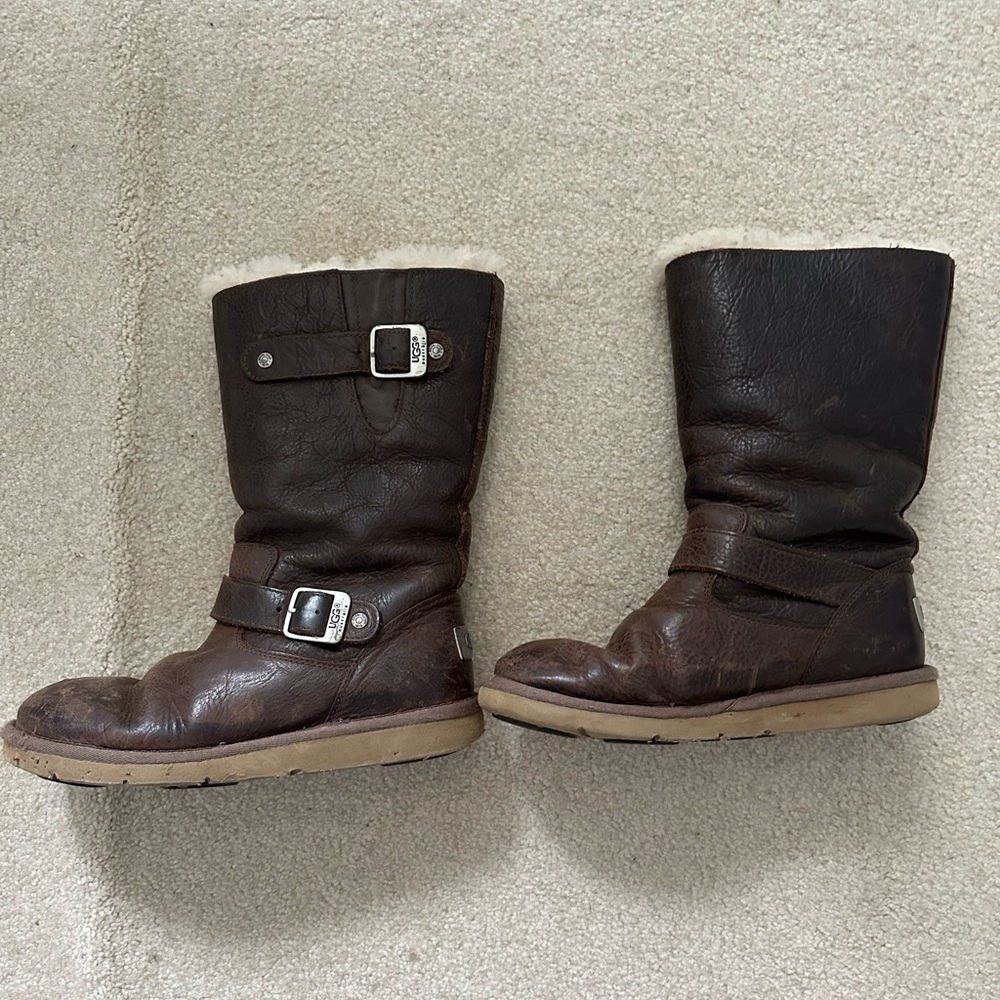 UGG Kensington boots